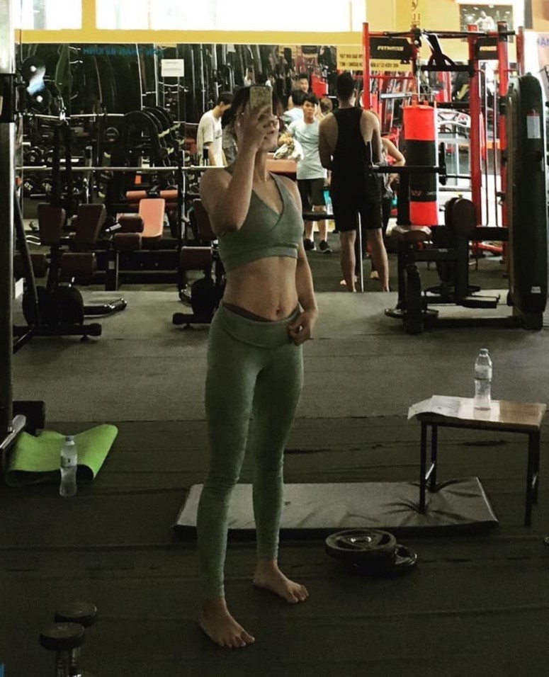 ba me 3 con tap gym,  lot xac nho tap gym,  tap gym thay doi ngoai hinh anh 3