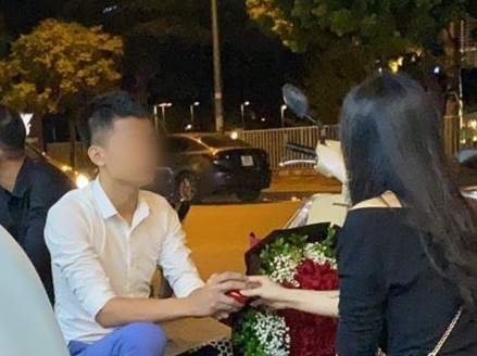 'Phan lon cau hon noi cong cong la a dua theo phong trao, lam lo' hinh anh