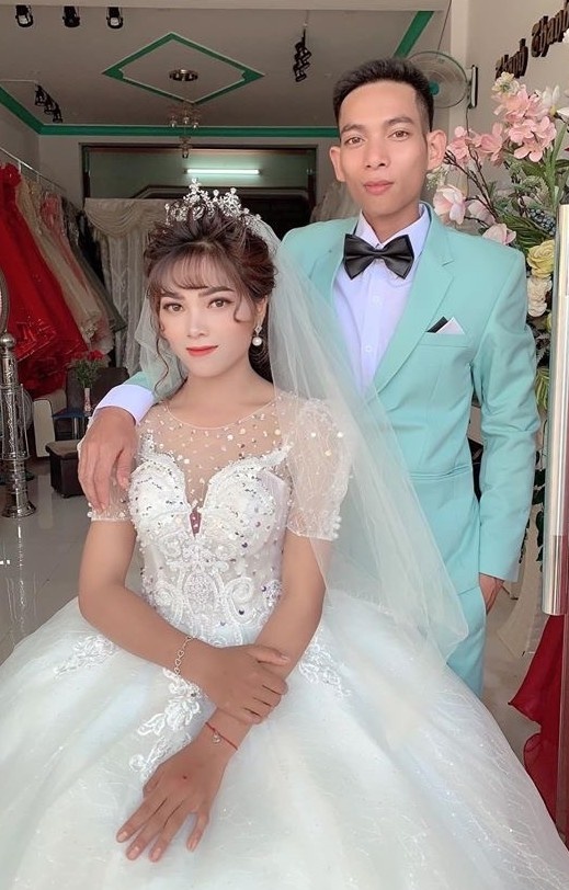 khen thuong vi hoan cuoi anh 3