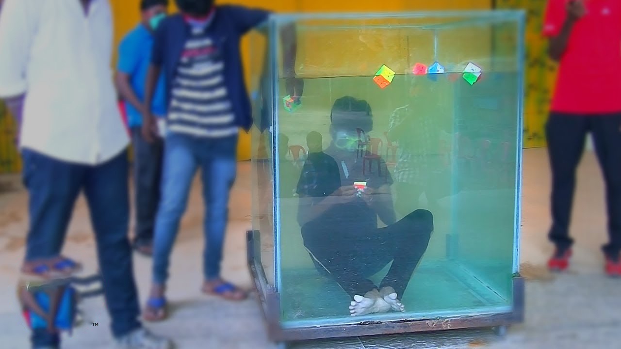 Chang trai lap ky luc vua lan vua giai 6 khoi rubik hinh anh