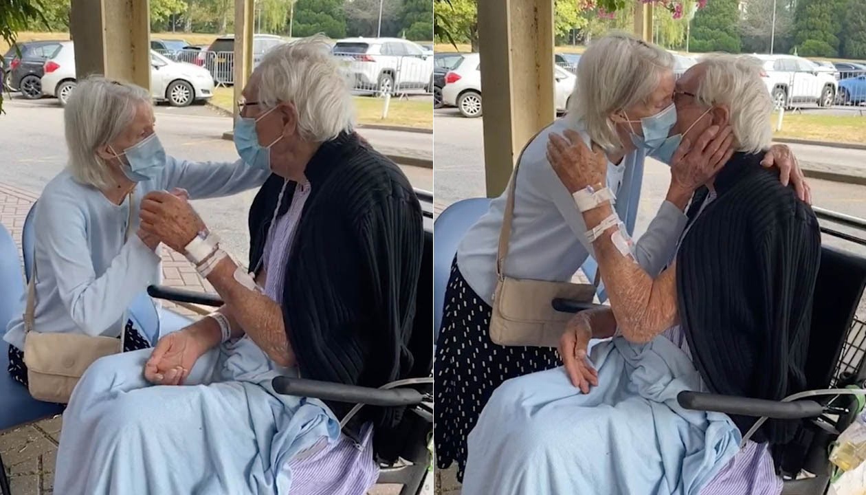 Cap vo chong lon tuoi the hien su yeu thuong hinh anh