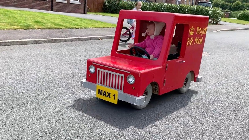 Cha tu che xe dua thu cho con hinh anh