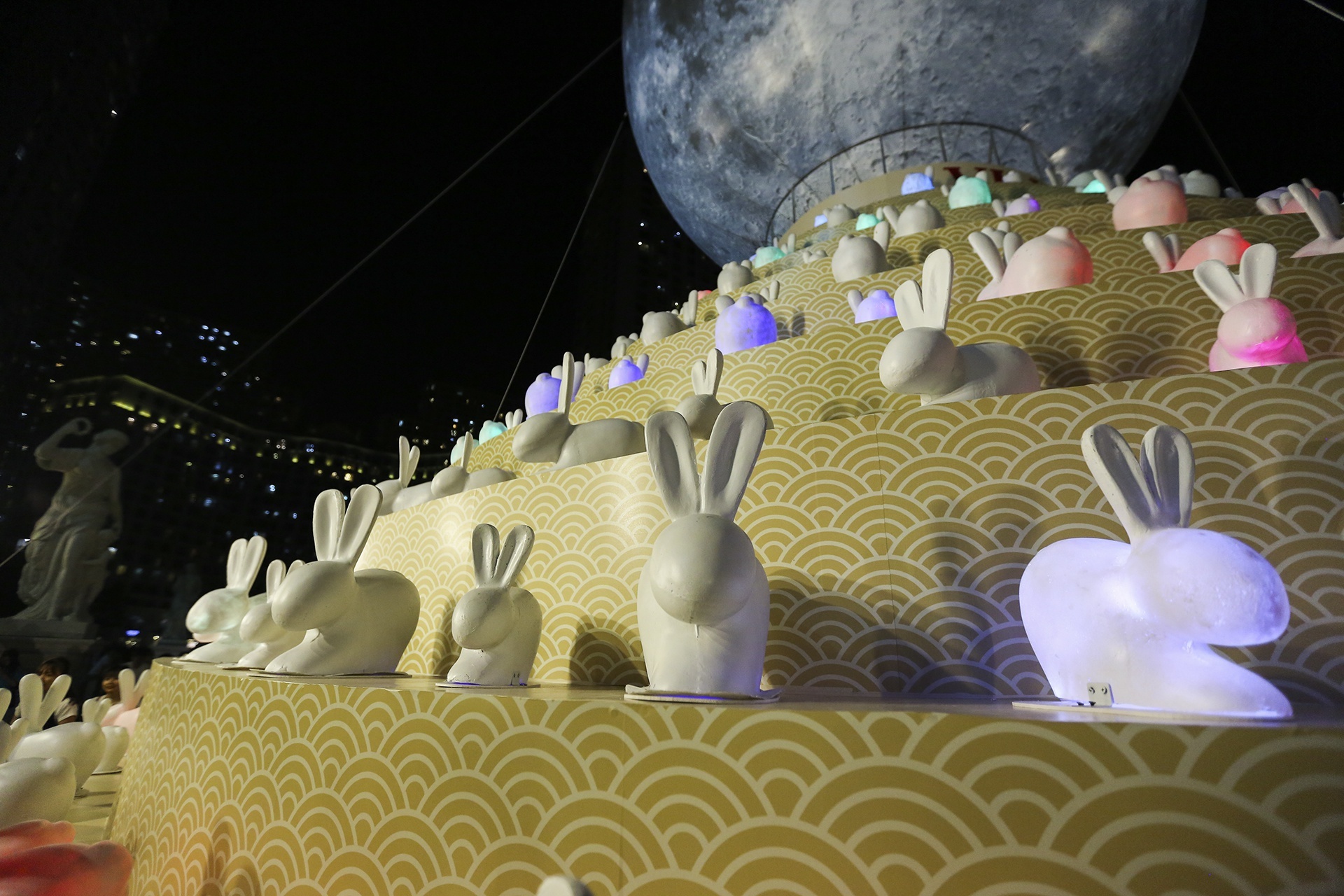 nguon goc chi hang chu cuoi anh 5