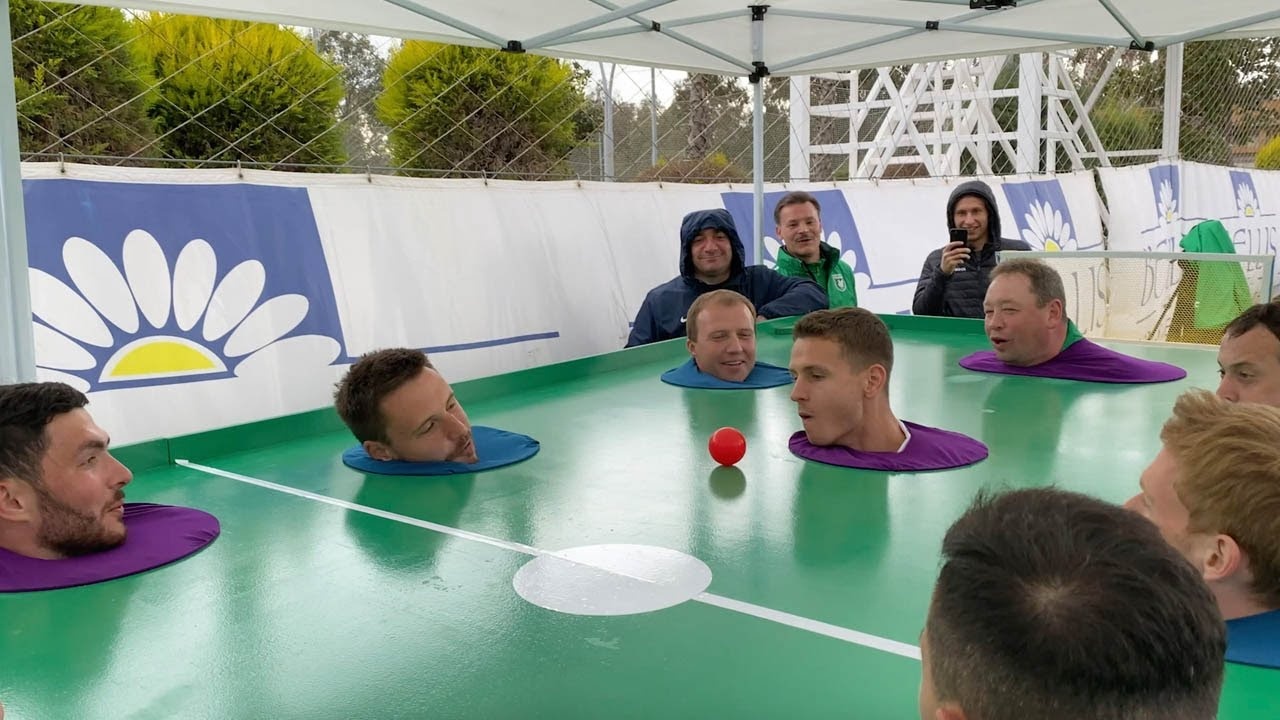 Nhom ban choi bi lac theo cach khac thuong hinh anh