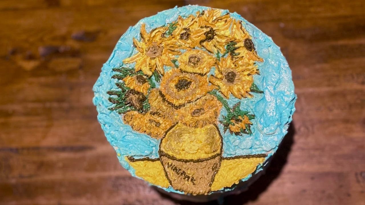 Nghe si trang tri banh kem bang tranh Van Gogh hinh anh
