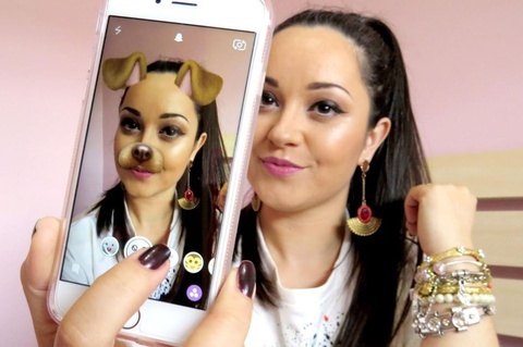 Loat app chinh anh chi em nen cai khi mua iPhone moi hinh anh