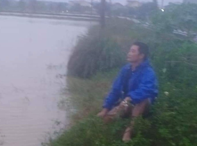 Hang tram ta tom cua nong dan mat trang sau lu o Nghe An hinh anh