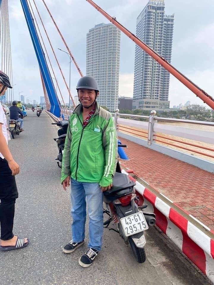 cứu người nhảy cầu tự tử ảnh 1 cuu nguoi nhay cau tu tu anh 1