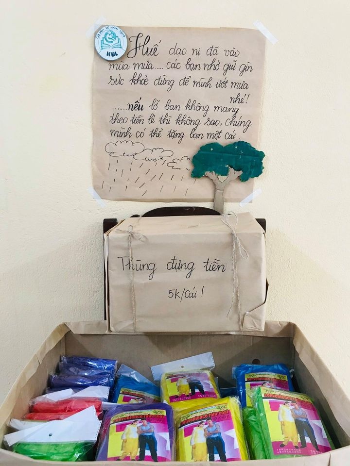 hộp báo áo mưa tự động ở Huế ảnh 3 hop bao ao mua tu dong o Hue anh 3