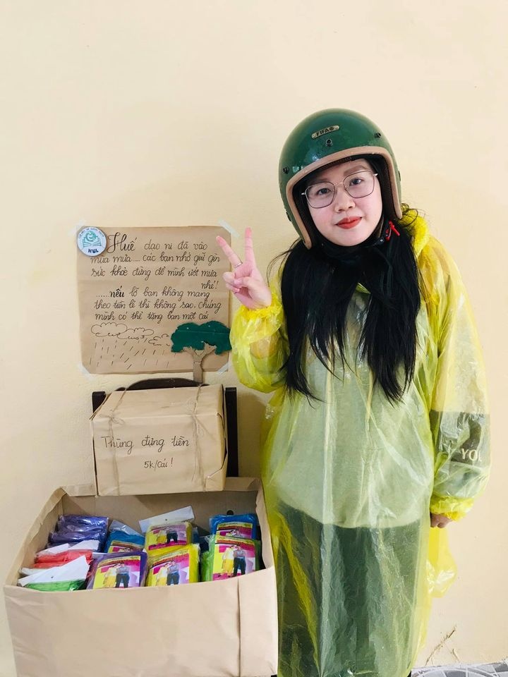 hộp báo áo mưa tự động ở Huế ảnh 2 hop bao ao mua tu dong o Hue anh 2