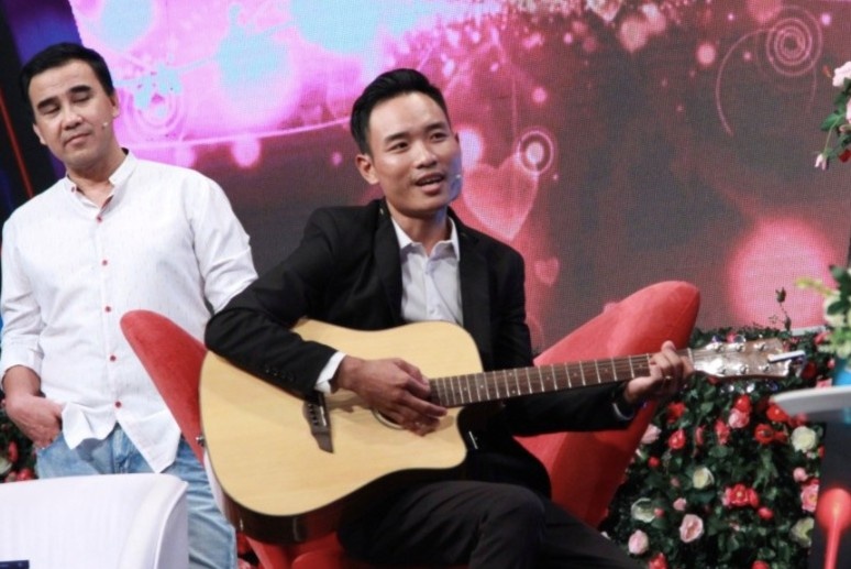 Doi tre ket hon sau 1 nam quen biet o 'Ban muon hen ho' hinh anh