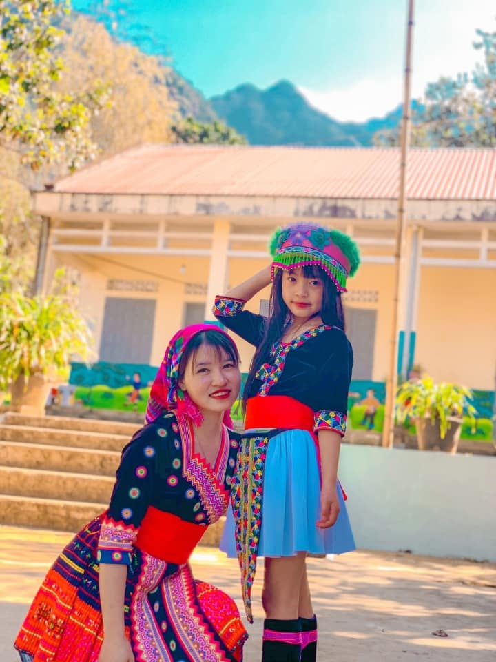 cô giáo từ thành phố lên biên giới ảnh 3 co giao tu thanh pho len bien gioi anh 3