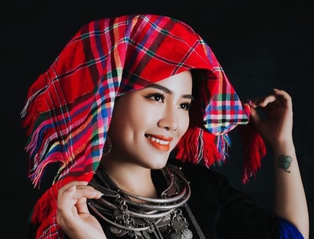 Co giao tre day o diem truong xa nhat tai vung cao bien gioi hinh anh