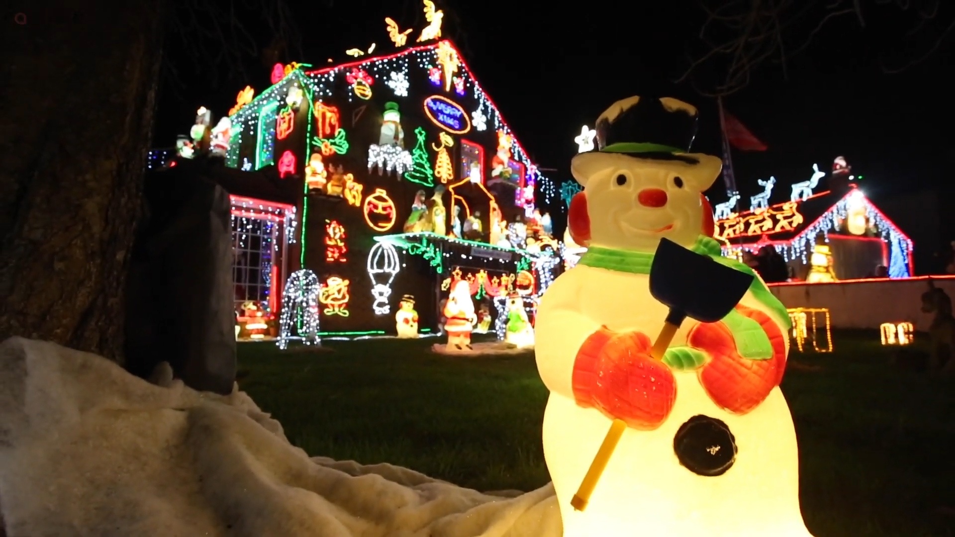 Bien ngoi nha thanh xu so than tien voi 50.000 ngon den hinh anh