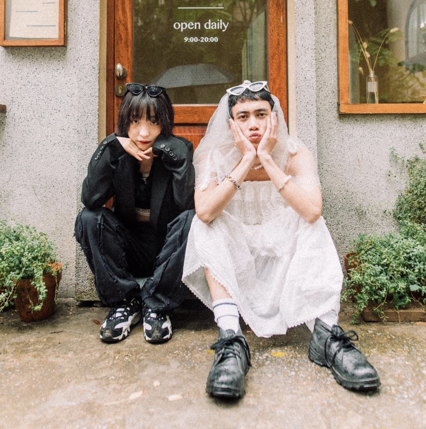 bo anh cuoi hoan doi gioi tinh anh 10