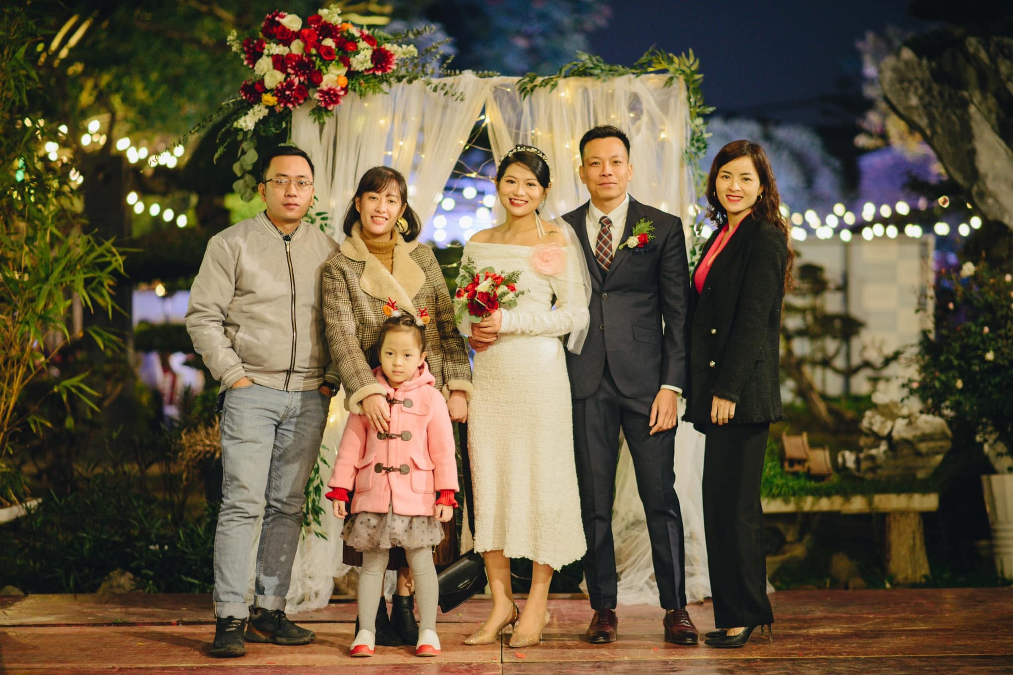 doi tre thiet ke tiec cuoi ngoai troi anh 7