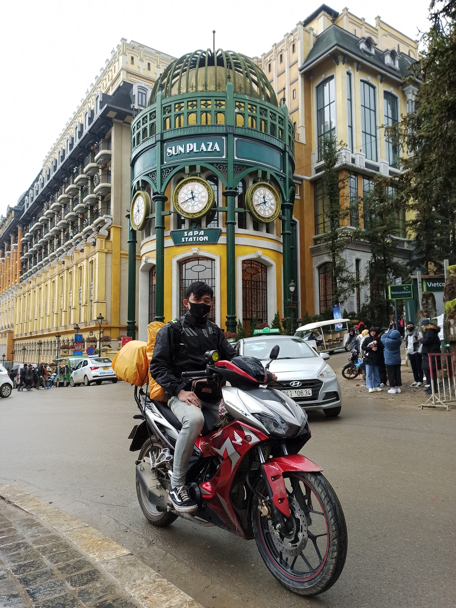 chang trai di phuot xuyen viet anh 2