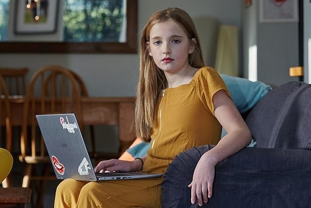 Tre em gap nguy hiem khi choi game online hinh anh