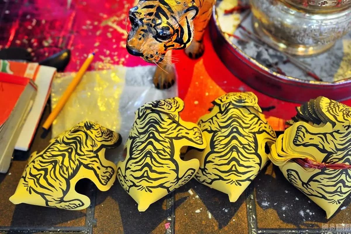 tuc danh tieu nhan anh 2