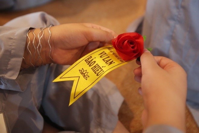 64 ngay cuoi o ben cha me hinh anh