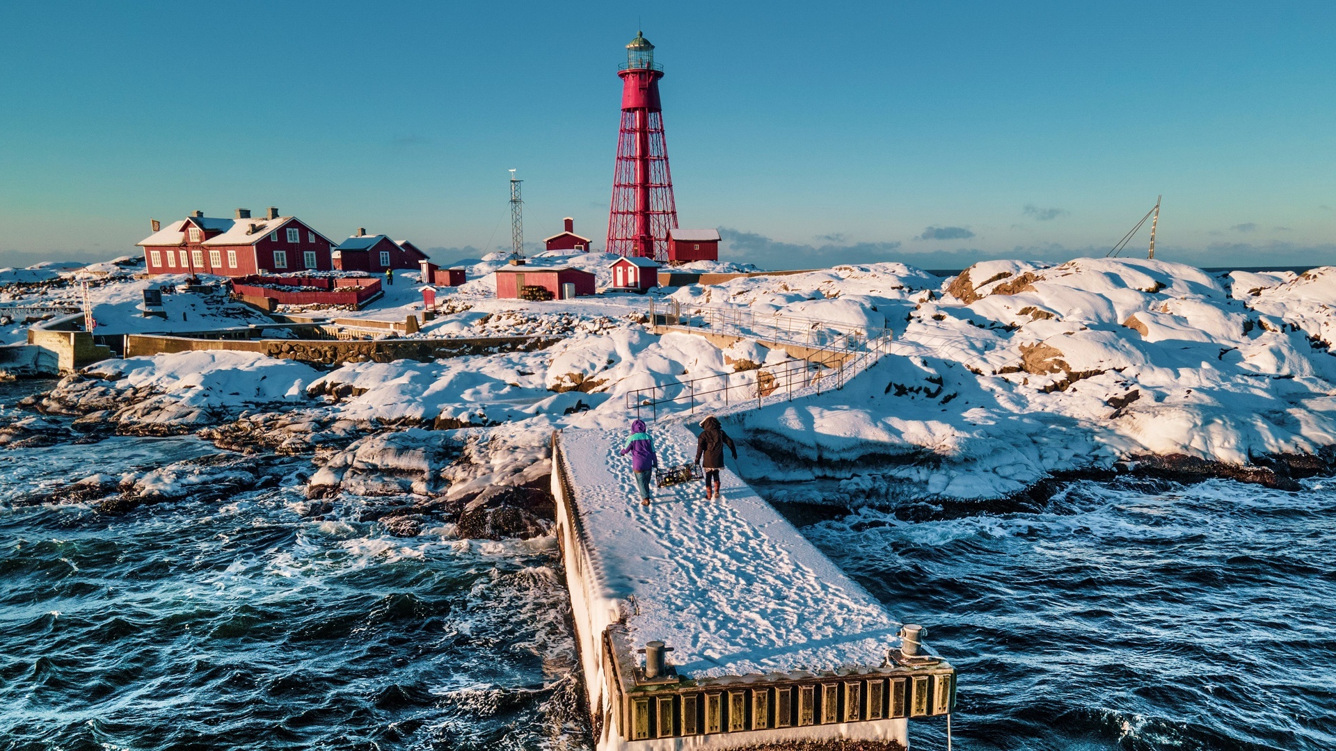 song mot minh o dao hoang anh 1