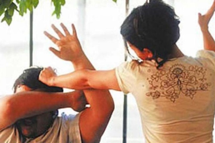 Nguoi chong Trung Quoc nhieu lan bi vo bao hanh hinh anh