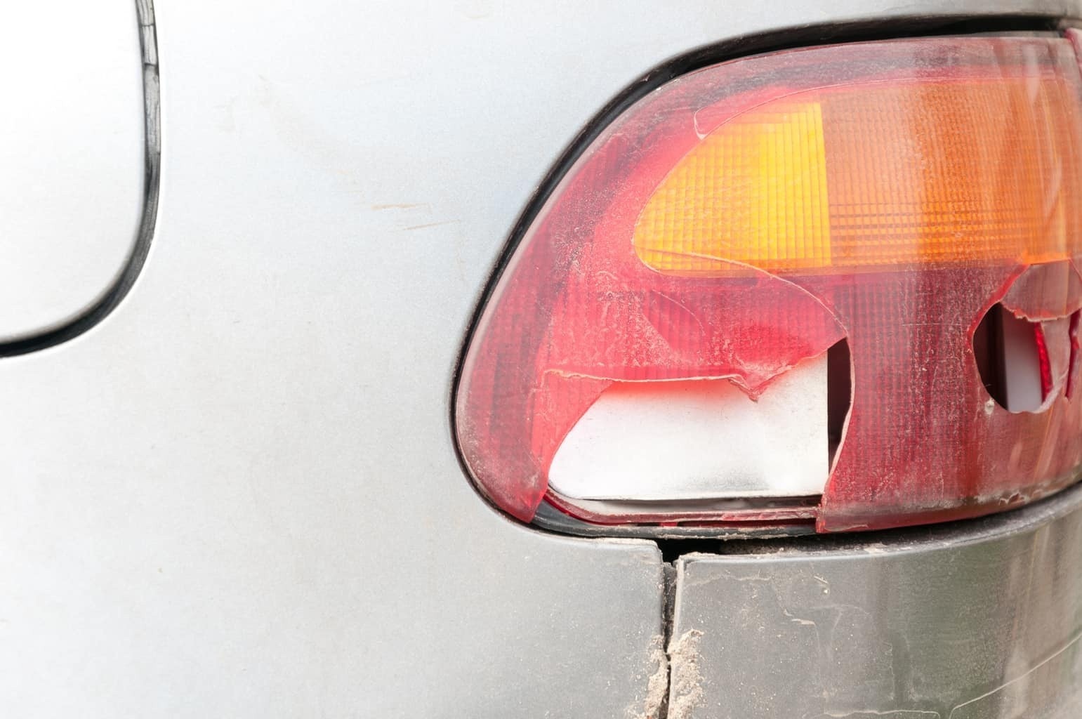 Dam vo den xe, nam tai xe de lai loi nhan xin loi hinh anh