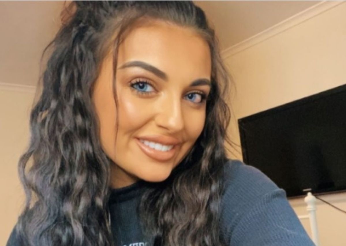 Co gai Anh mat sach tri nho khi qua phan khich hinh anh