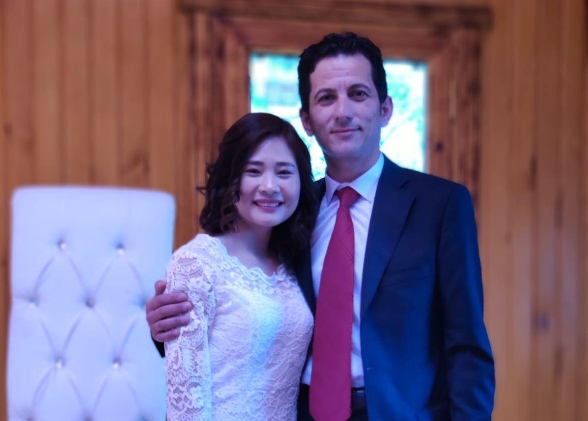 Co gai Viet mot minh den Tho Nhi Ky tim tinh yeu hinh anh