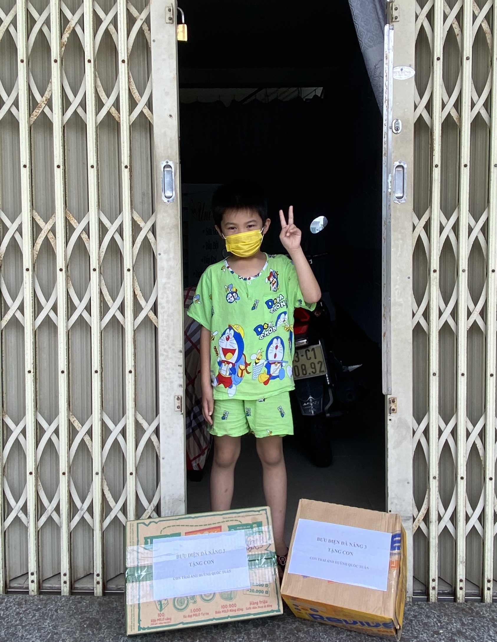 be trai chien thang Covid-19 anh 2