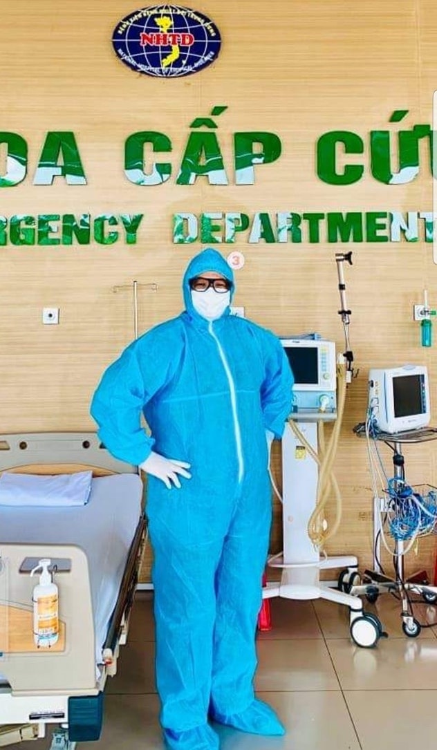 con khoc nhin me tu xa anh 2