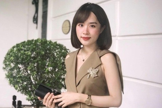 Giang vien DH Kinh te Quoc dan duoc hoc tro goi la 'chi giao' hinh anh