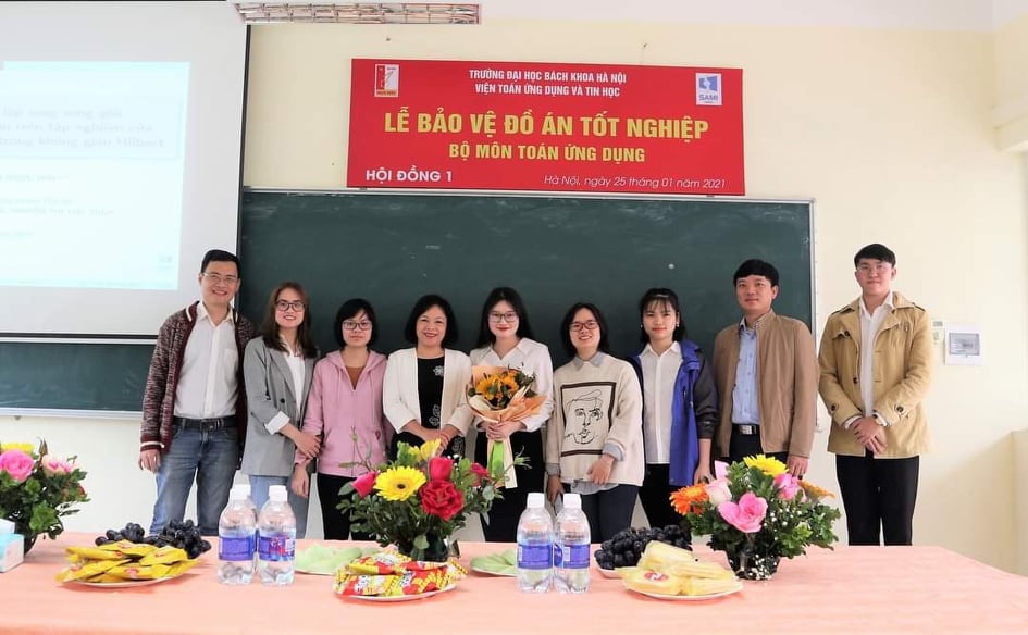 nu sinh tot nghiep loai xuat sac anh 2