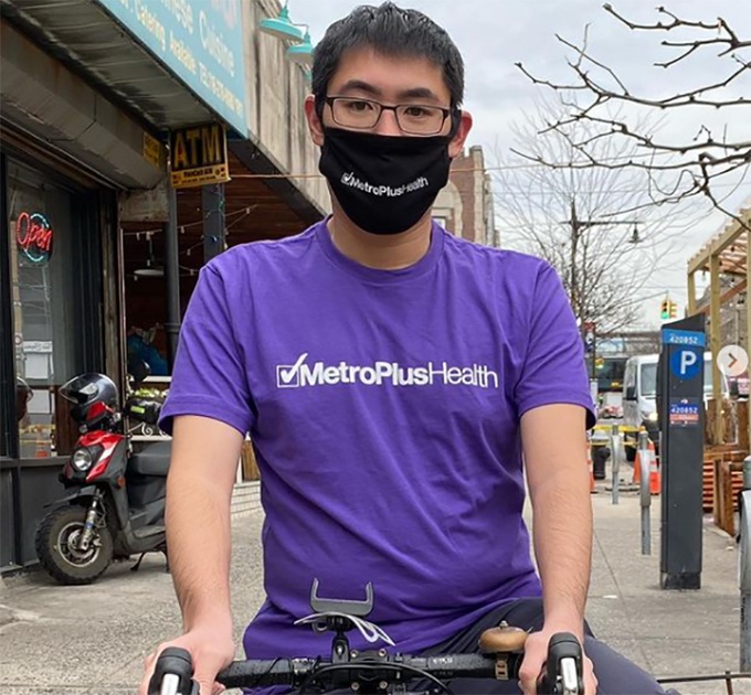 kiem tien nho di dao quanh thanh pho anh 1