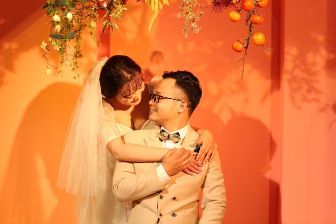 dam cuoi online tai phong tro cua doi uyen uon anh 2