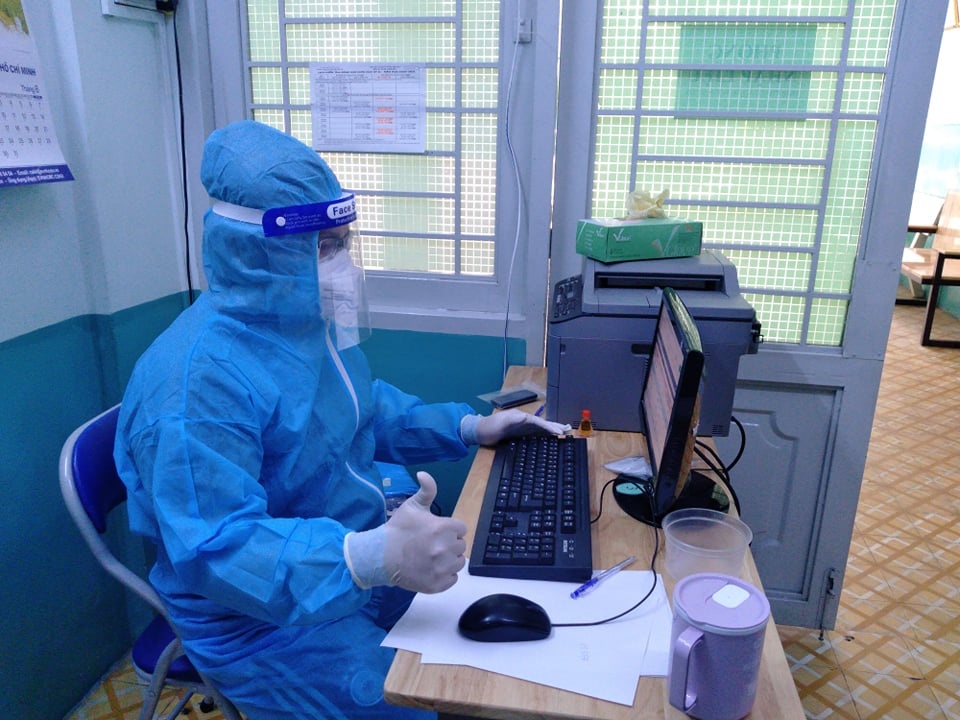 khoi benh nam sinh xin lam tinh nguyen vien anh 2