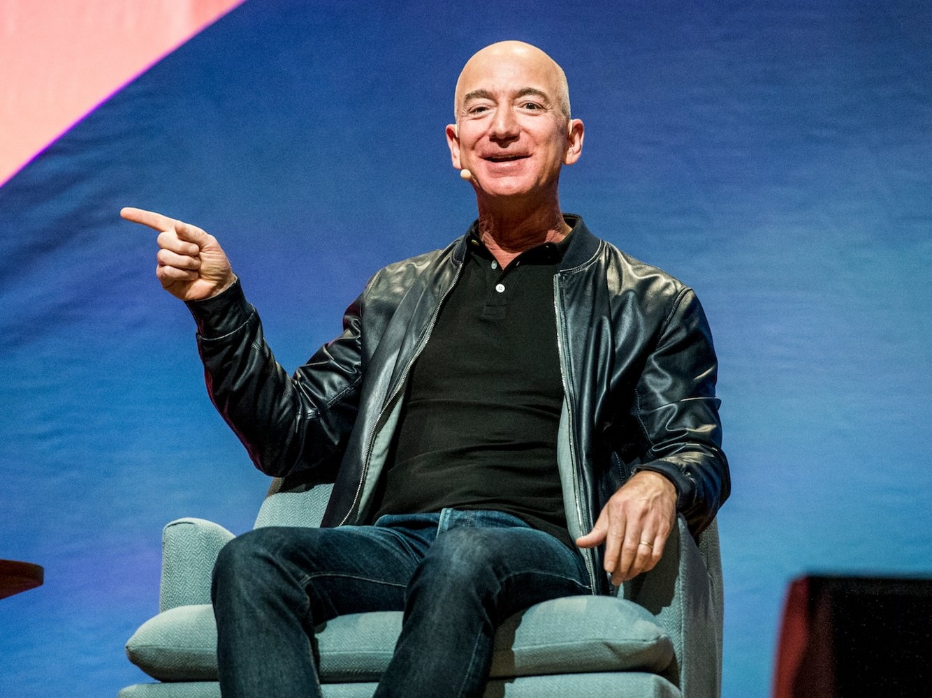 Jeff Bezos: 'Toi ngu du 8 tieng/ngay de khong quyet dinh sai’ hinh anh