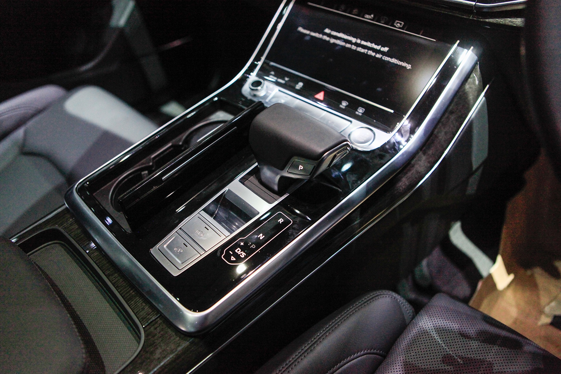 anh thuc te Audi Q8,  can canh Audi Q8,  Audi Q8,  Q8 anh 10