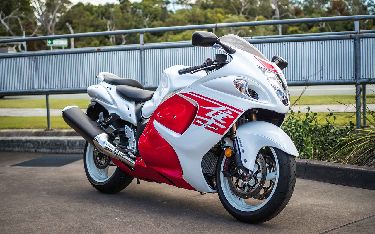 ‘Than gio’ Suzuki Hayabusa bi khai tu thang nay hinh anh