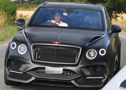 Bo suu tap toan xe sang mau den mo cua Jesse Lingard hinh anh