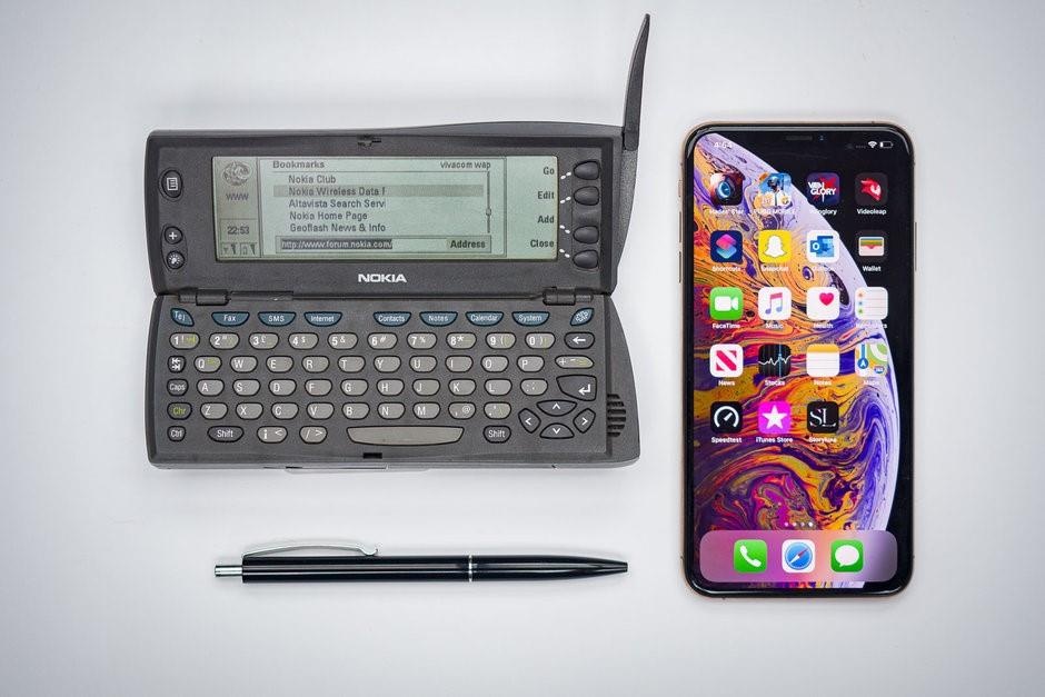 Trai nghiem cong nghe ‘tuong lai’ cua 21 nam truoc tren Nokia 9110i hinh anh