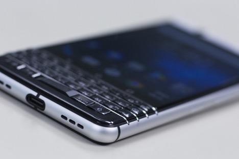 Đi tù 9 năm vì bán blackberry mã hóa ảnh 1 Di tu 9 nam vi ban blackberry ma hoa anh 1