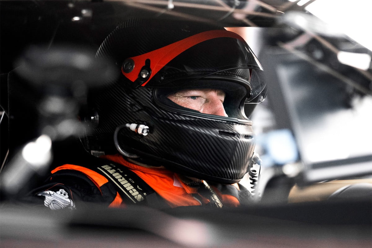 Bugatti Chiron dat ky luc toc do anh 2