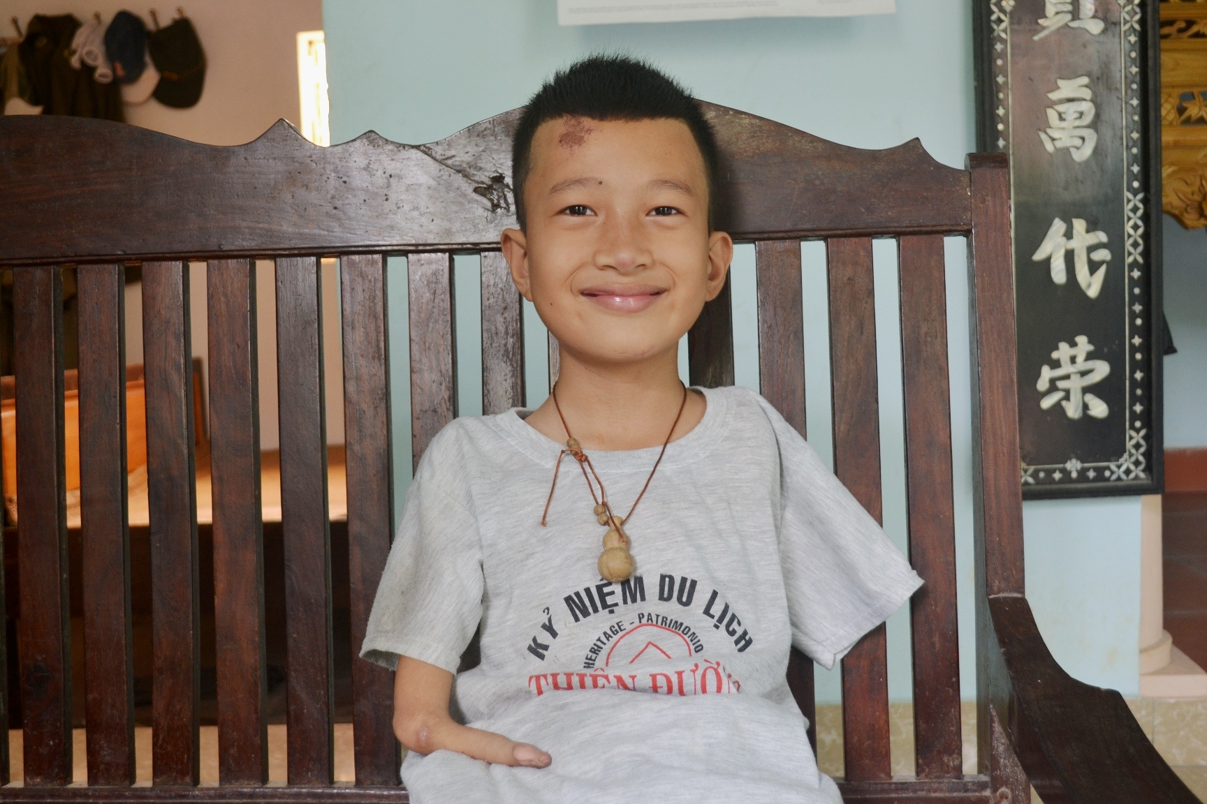 Nguyễn Viết Hưng (10 tuổi) là con út trong gia đình có 3 anh chị em ở xã Hoằng Long (TP Thanh Hóa). 