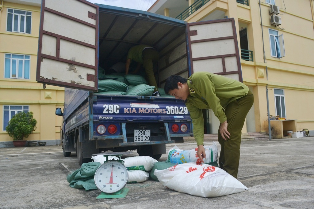 Bat giu 3,5 tan mi chinh nghi nhap lau hinh anh