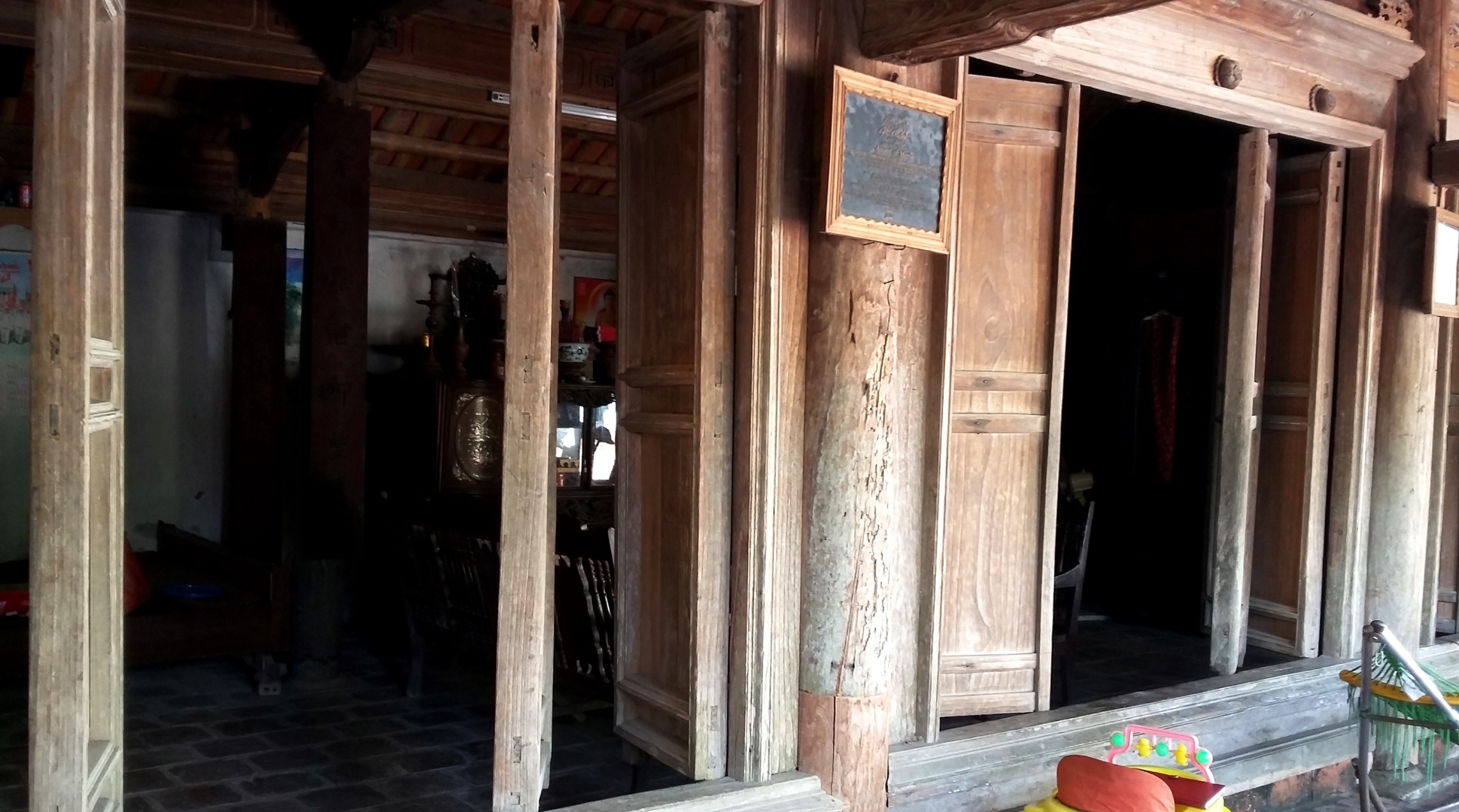 Nha co 200 tuoi co gia dinh 3 the he sinh song o xu Thanh hinh anh