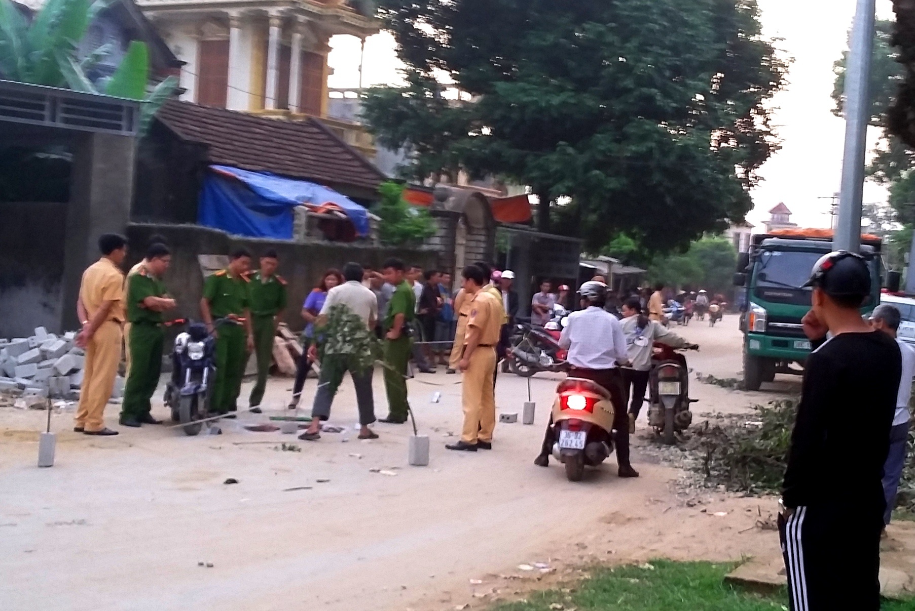 Oto tai 4,5 tan can qua nguoi nam sinh 9X hinh anh