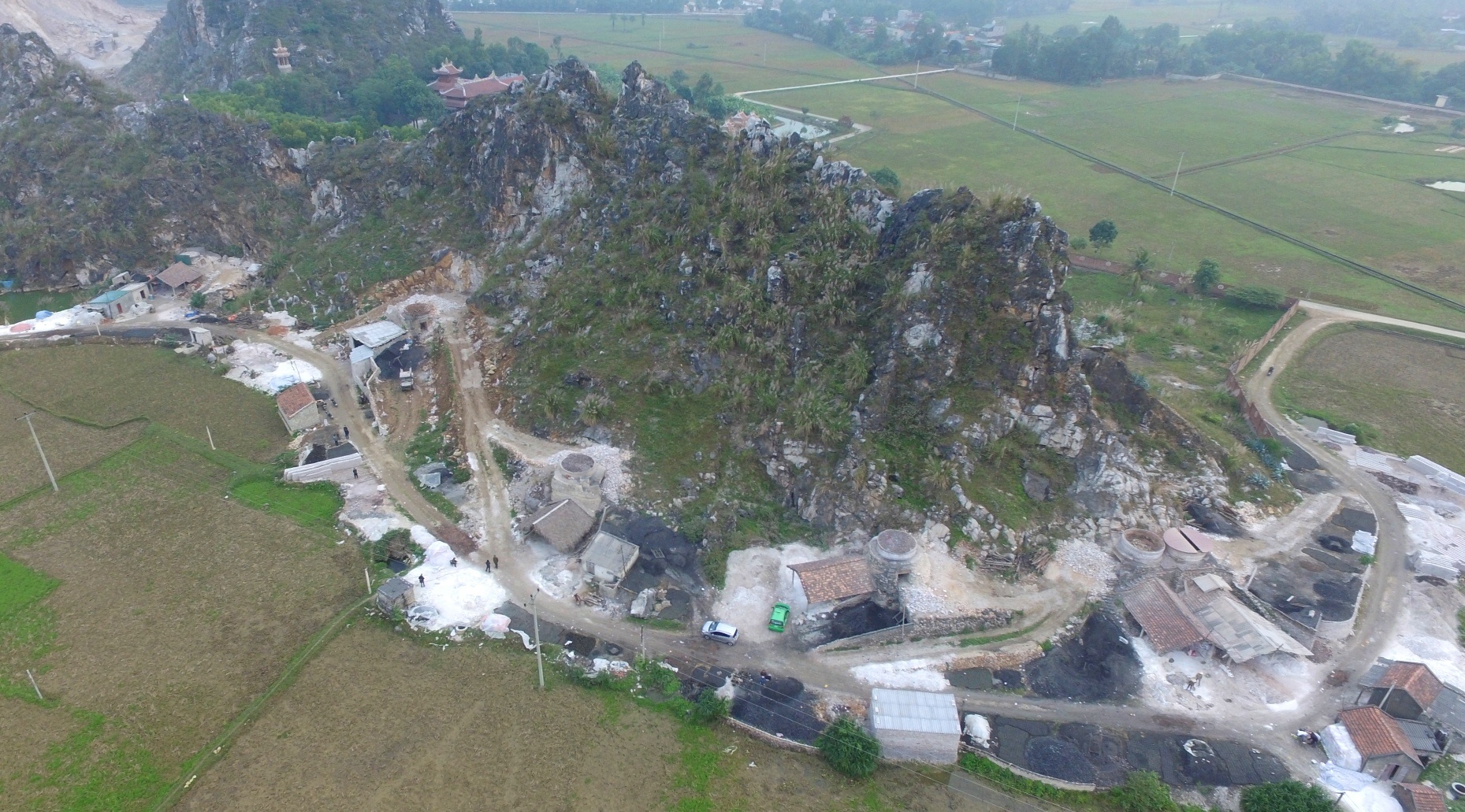 Phong toa nui da voi noi 8 nguoi tu vong hinh anh