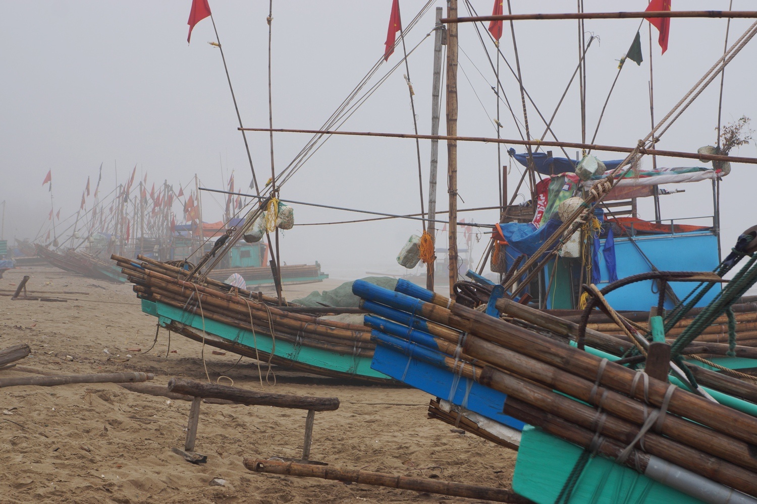 ngu dan Sam Son,  Bi thu Thanh Hoa doi thoai voi ngu dan Sam Son anh 7