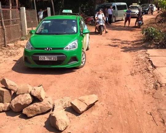 chặn xe thu tiền làm đường ảnh 1 chan xe thu tien lam duong anh 1